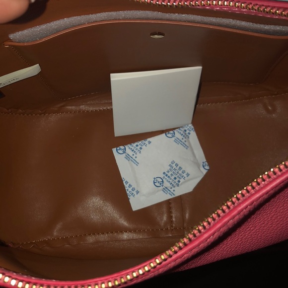 Kate Spade - Picture 3 of 4